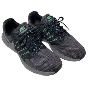 Nike run swift women’s sneakers Size 8.5